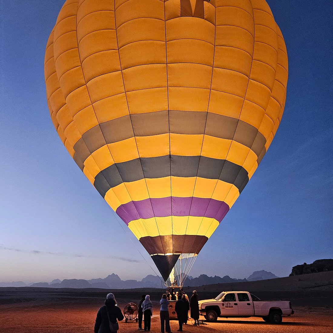 Wadi Rum hosts international hot-air balloon and aerial sports event