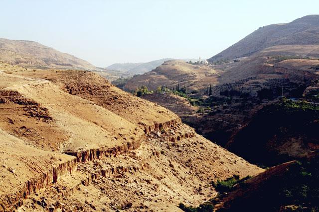 Wadis Connecting Jordan Valley, Transjordanian Highlands Heavily Used for Thousands of Years
